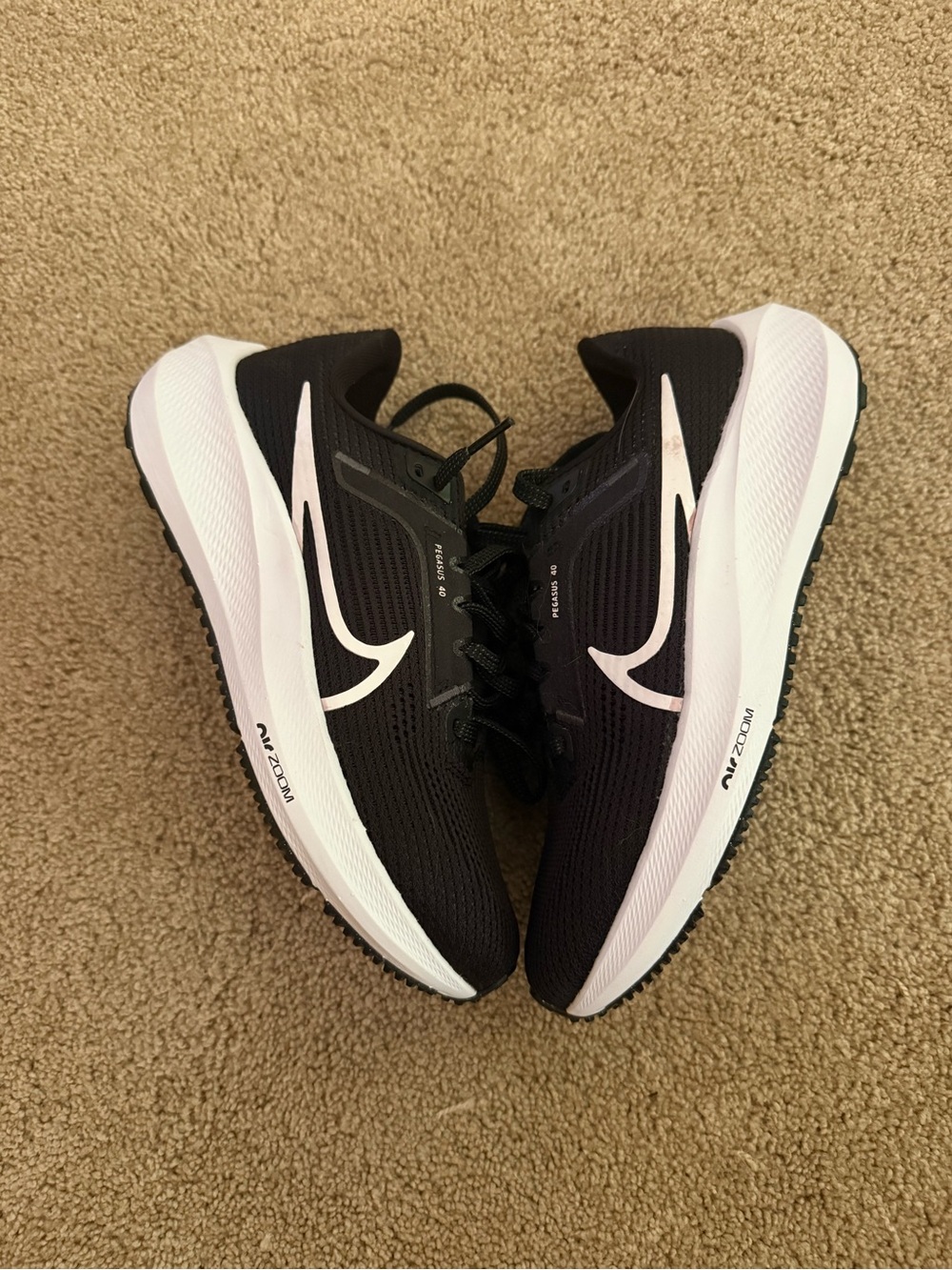 New Women’s Size 5 - Nike Air Zoom Pegasus 40 Black White DV3854 001